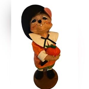 Annalee 2014 Pilgrim Mouse with Pumpkin – 10” Thanksgiving Collectible Figurine